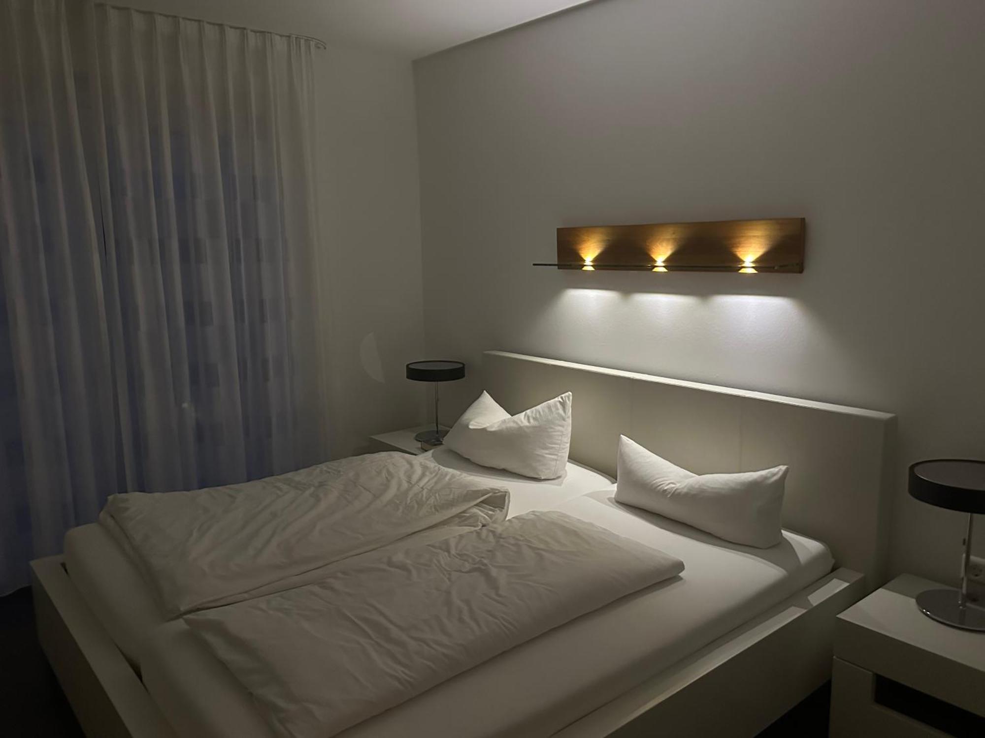 2-Zimmer-Ferienwohnung Mit Hotelservice Und 2 Balkons - Golf, Bike Und Wellness Im Markgraeflerland Bad Bellingen Exterior foto